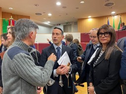 3D713996-9CE6-4F76-A228-8EC9769DC186.jpeg - {3D713996-9CE6-4F76-A228-8EC9769DC186.jpeg} - [65836]