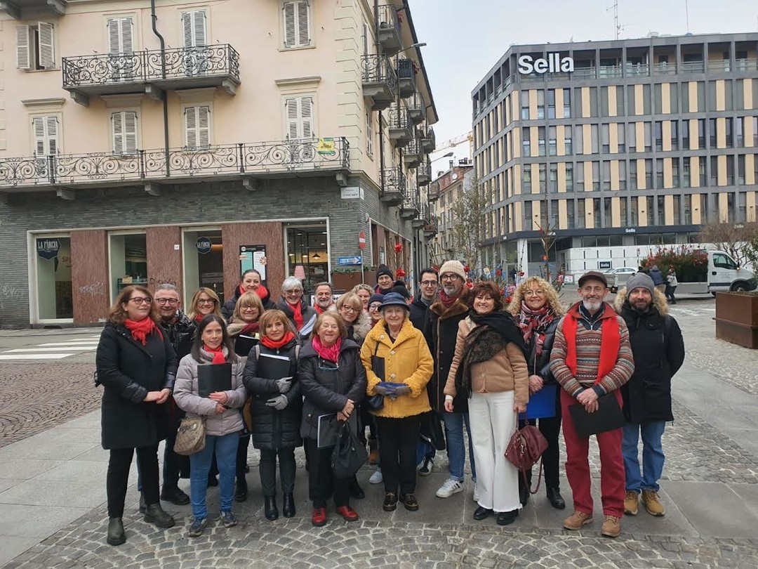 Adotta-un-albero.jpg - {Adotta-un-albero.jpg} - [66030]