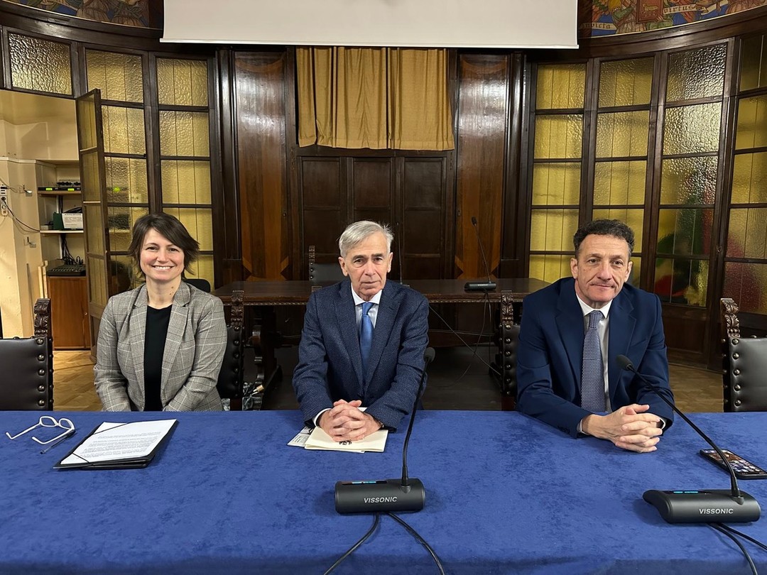 Da sinistra l'Assessore Marchesi, il Consigliere Cairo e il Sindaco Gusmeroli.jpeg - {Da sinistra l'Assessore Marchesi, il Consigliere Cairo e il Sindaco Gusmeroli.jpeg} - [66430]