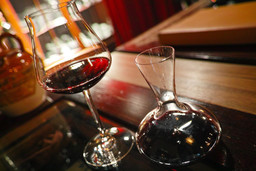 Vino.jpg - {Vino.jpg} - [66985]