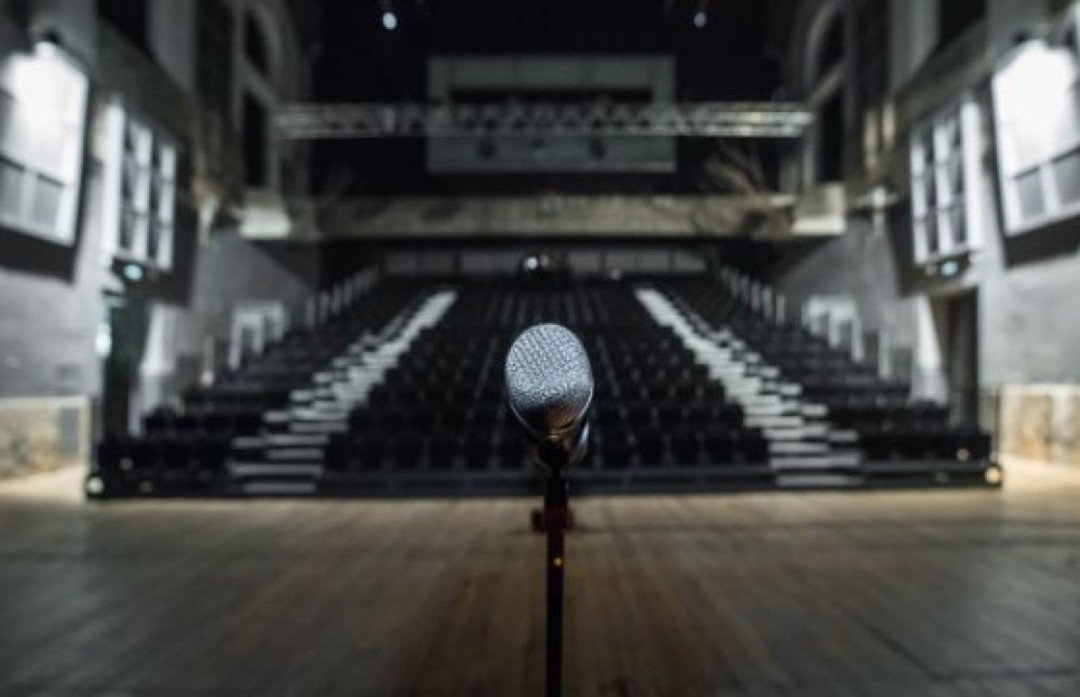 TeatroAstra.jpg - {TeatroAstra.jpg} - [67930]