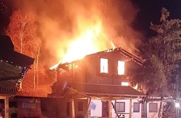 Incendio.jpg - {Incendio.jpg} - [68493]