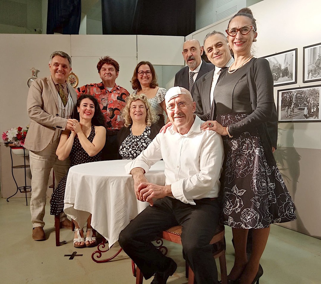 Immagine el teatro piemontes .jpg - {Immagine el teatro piemontes .jpg} - [68855]