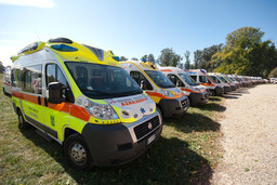ambulanze.jpg - {ambulanze.jpg} - [6920]