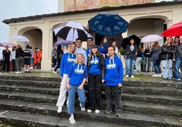 Immagine avis gruppo giovani.jpg - {Immagine avis gruppo giovani.jpg} - [69286]