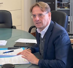 b996c5e2-f33c-4bcc-aa5b-3cc442dbad08.jpg - {b996c5e2-f33c-4bcc-aa5b-3cc442dbad08.jpg} - [69342]