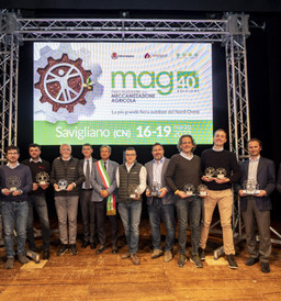 MAG-2023_Gruppo-Premiati-580x620.jpg - {MAG-2023_Gruppo-Premiati-580x620.jpg} - [69822]