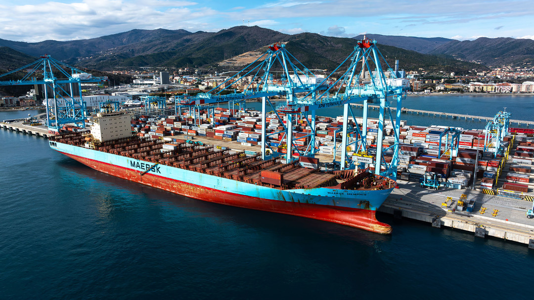 MV Maersk Memphis.jpg - {MV Maersk Memphis.jpg} - [70288]