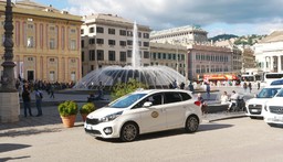 Taxi Genova_posteggio De Ferrari (1).jpeg - {Taxi Genova_posteggio De Ferrari (1).jpeg} - [70668]