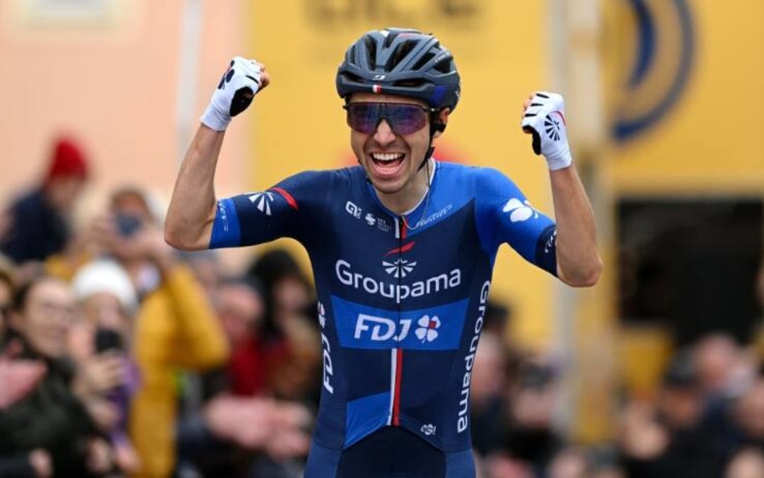 lenny_martinez_laigueglia.jpg - {lenny_martinez_laigueglia.jpg} - [70836]