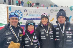 Immagine staffetta-argento.jpg - {Immagine staffetta-argento.jpg} - [71628]