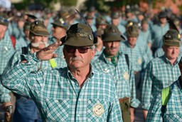 Adunata-Alpini.jpg - {Adunata-Alpini.jpg} - [72580]