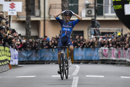 sprintcyclingagency_0774482_1_2000px-Copia.jpg - {sprintcyclingagency_0774482_1_2000px-Copia.jpg} - [72676]
