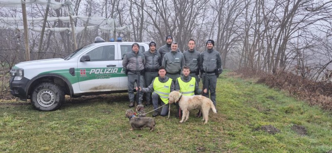 Squadra agenti di Polizia Faunistica ambientale dela Provincia.jpg - {Squadra agenti di Polizia Faunistica ambientale dela Provincia.jpg} - [72844]