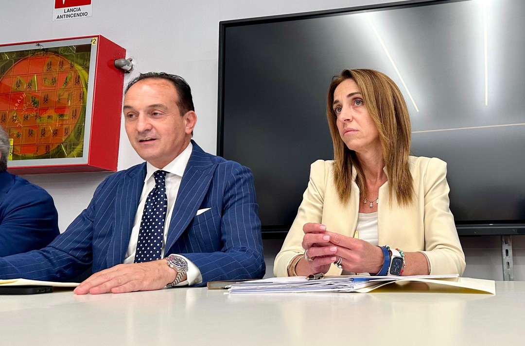 Cirio e Chiorino al Tavolo ex Ilva.jpeg - {Cirio e Chiorino al Tavolo ex Ilva.jpeg} - [7328]