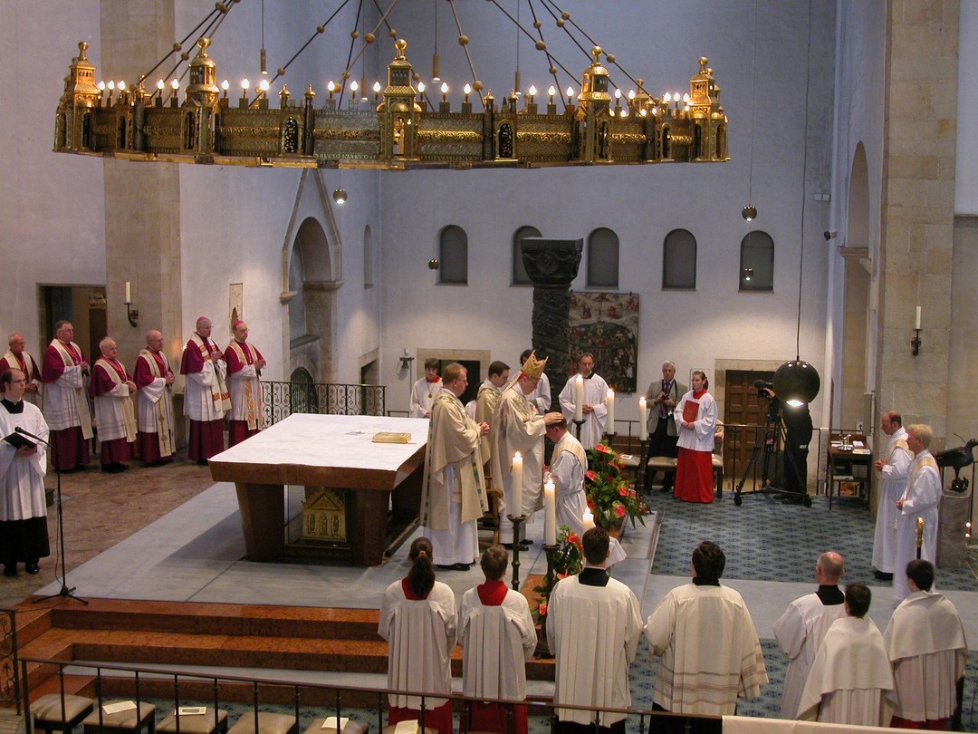 Ordinatisacerdoti.jpg - {Ordinatisacerdoti.jpg} - [73389]