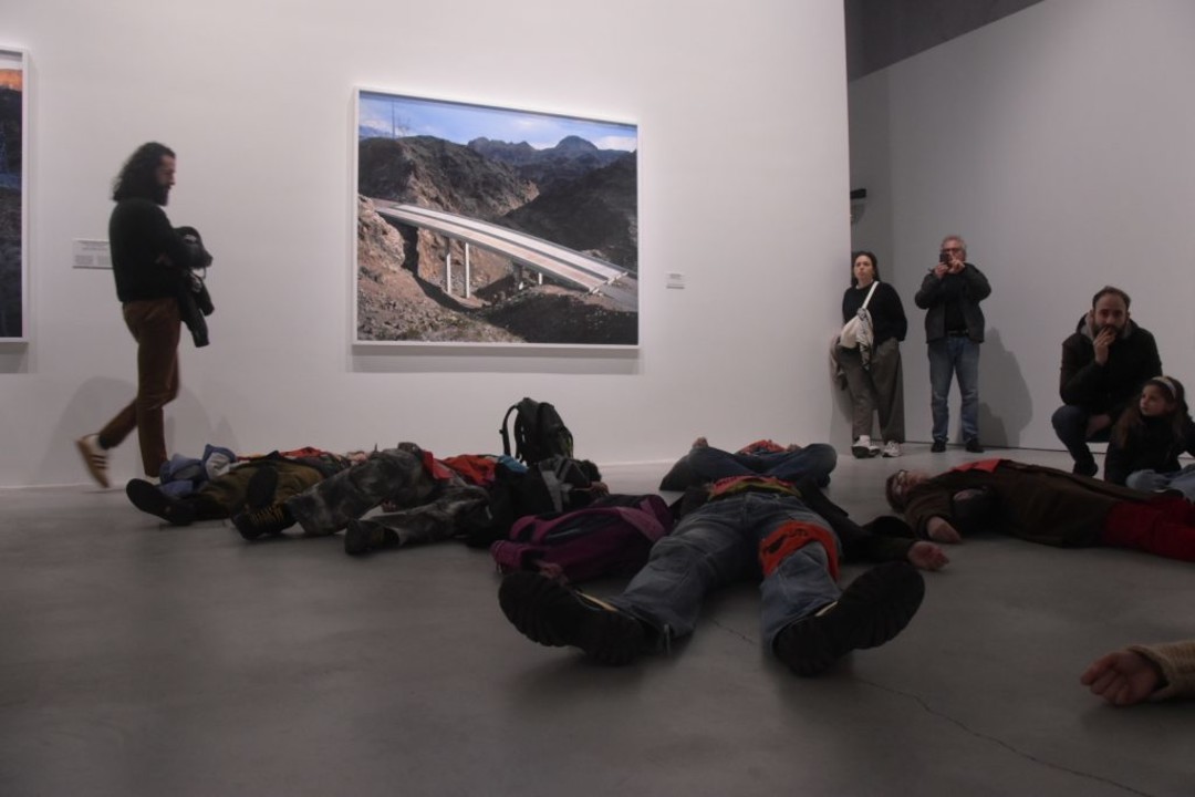 Extincion.jpg - {Extincion.jpg} - [76057]