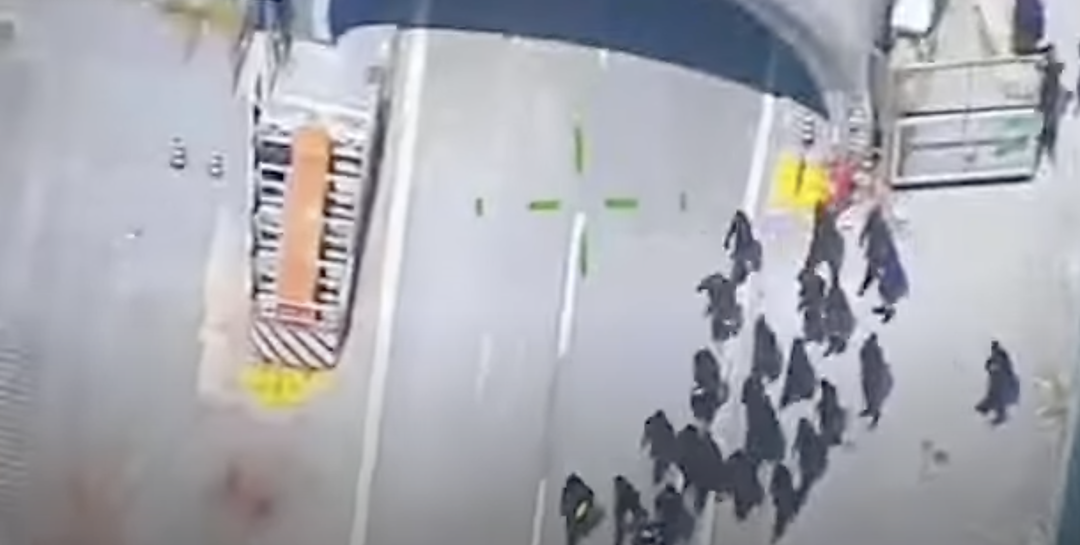 VideoPoliziaScontriNoTav.png - {VideoPoliziaScontriNoTav.png} - [7696]