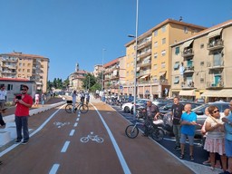 pista ciclabile.jpg - {pista ciclabile.jpg} - [7744]