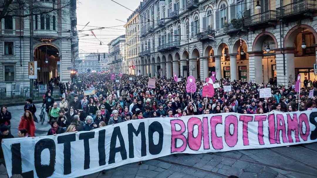 DonneFemminismoCorteoTorino.jpg - {DonneFemminismoCorteoTorino.jpg} - [77965]
