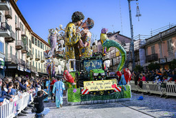 Carro carnevale.jpg - {Carro carnevale.jpg} - [78165]