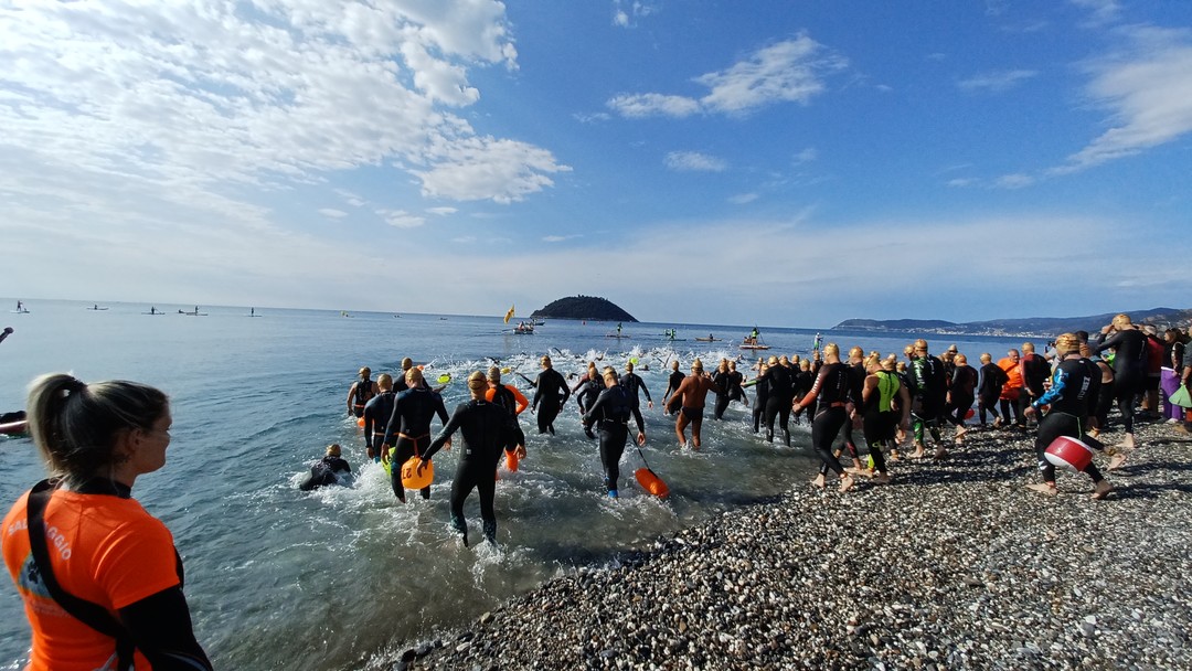 dritti all'isola (6) (1).jpg - {dritti all'isola (6) (1).jpg} - [78957]