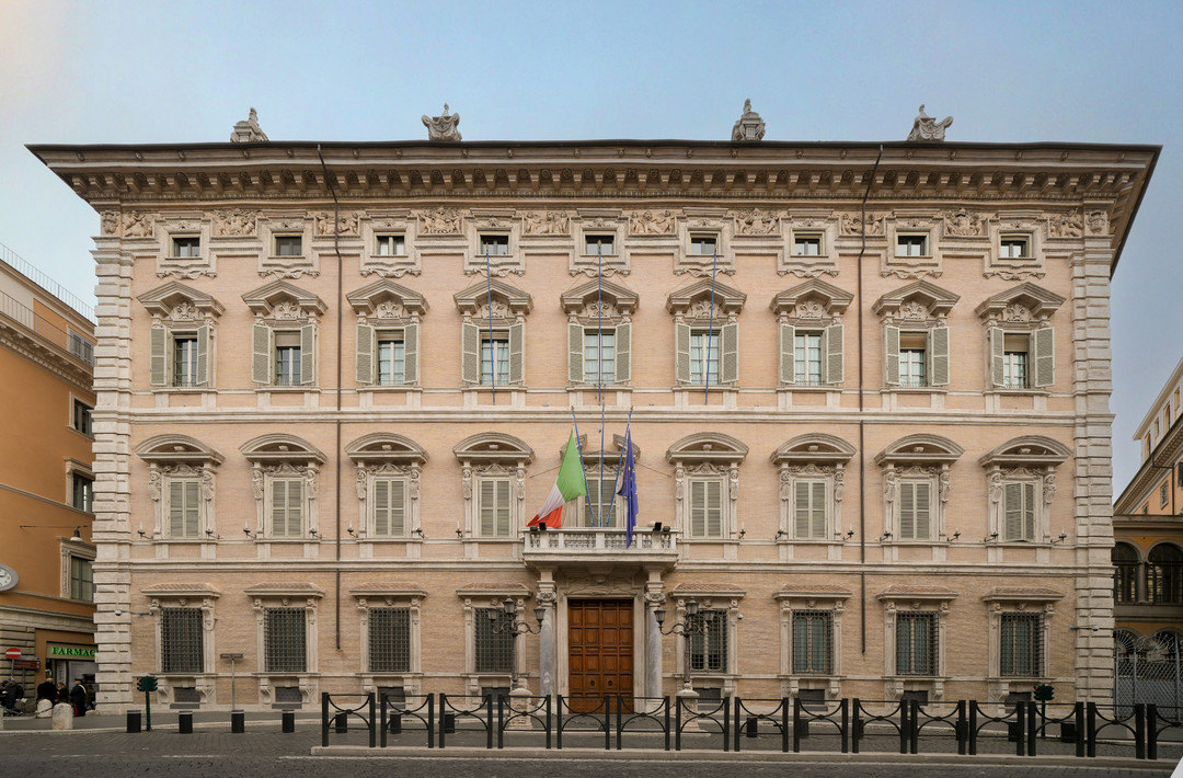 Palazzo_Madama_(Roma).jpg - {Palazzo_Madama_(Roma).jpg} - [80309]