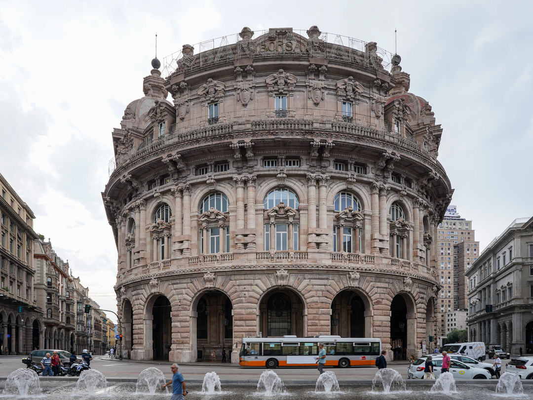 al Palazzo della Borsa.jpg - {al Palazzo della Borsa.jpg} - [80782]