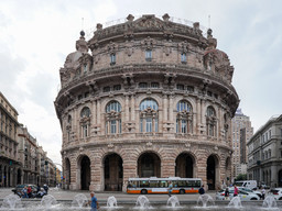 al Palazzo della Borsa.jpg - {al Palazzo della Borsa.jpg} - [80782]
