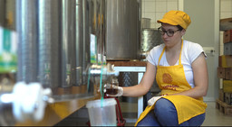 Foto lavoro donne 2.jpg - {Foto lavoro donne 2.jpg} - [80854]