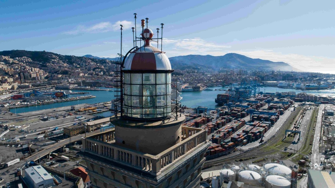 lanterna di genova dall'alto.jpeg - {lanterna di genova dall'alto.jpeg} - [81246]