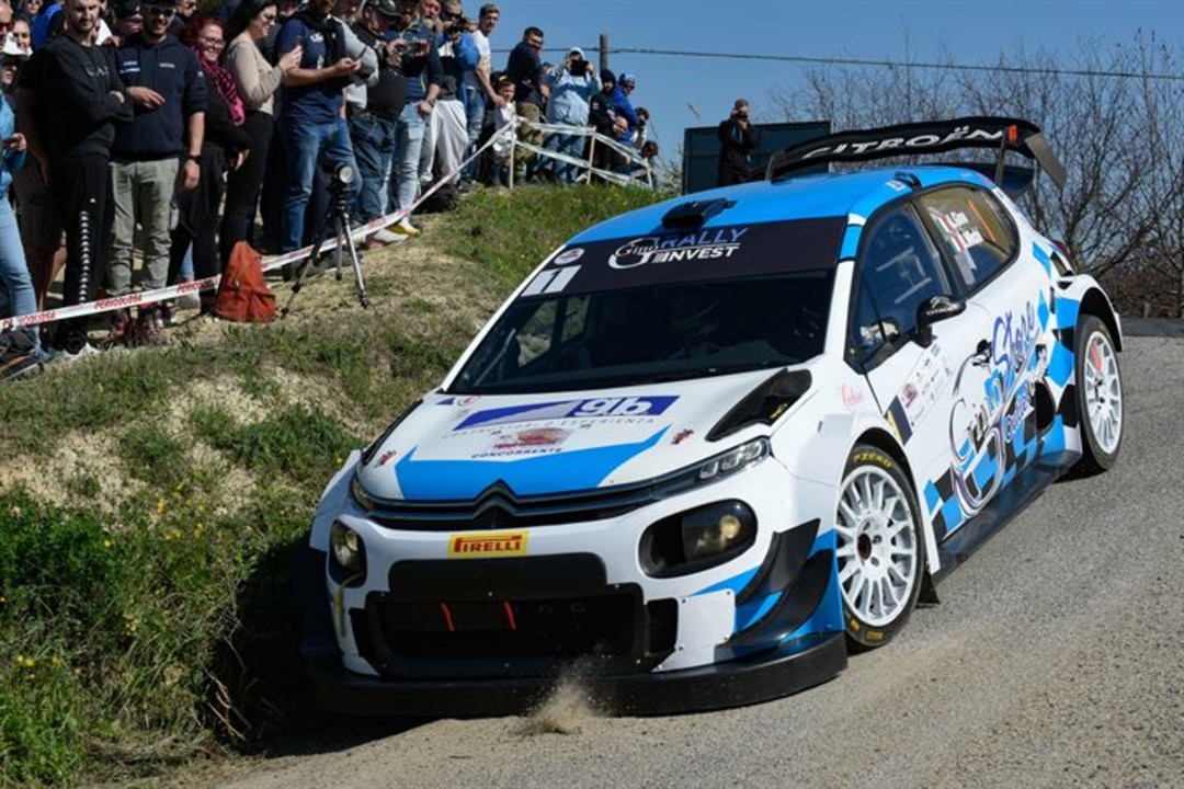 Foto rally.jpg - {Foto rally.jpg} - [81310]