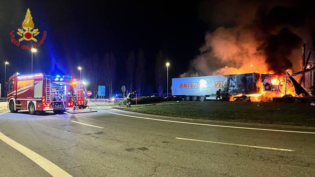 Foto dell'incidente.jpg - {Foto dell'incidente.jpg} - [81625]