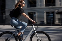Bicicletta.jpg - {Bicicletta.jpg} - [83588]