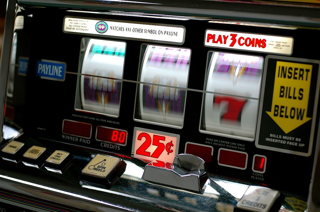 Foto slot machine gioco azzardo.jpg - {Foto slot machine gioco azzardo.jpg} - [83820]