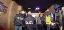 blitz_polizia_centro_scommesse.png - {blitz_polizia_centro_scommesse.png} - [84004]