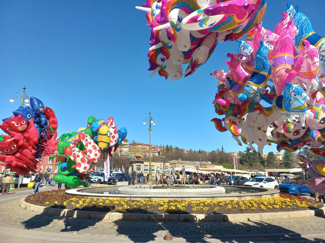 Fiera di Primavera.jpg - {Fiera di Primavera.jpg} - [84382]