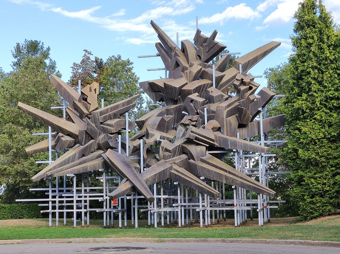 Immagine monumento resistenza Cuneo.jpg - {Immagine monumento resistenza Cuneo.jpg} - [84542]