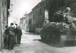 Liberazione.jpg - {Liberazione.jpg} - [84950]