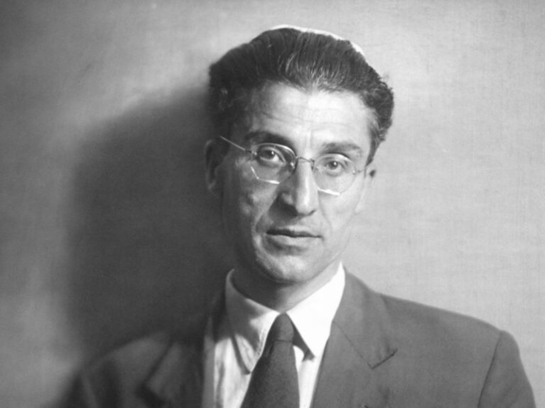 Cesare Pavese.jpg - {Cesare Pavese.jpg} - [85150]