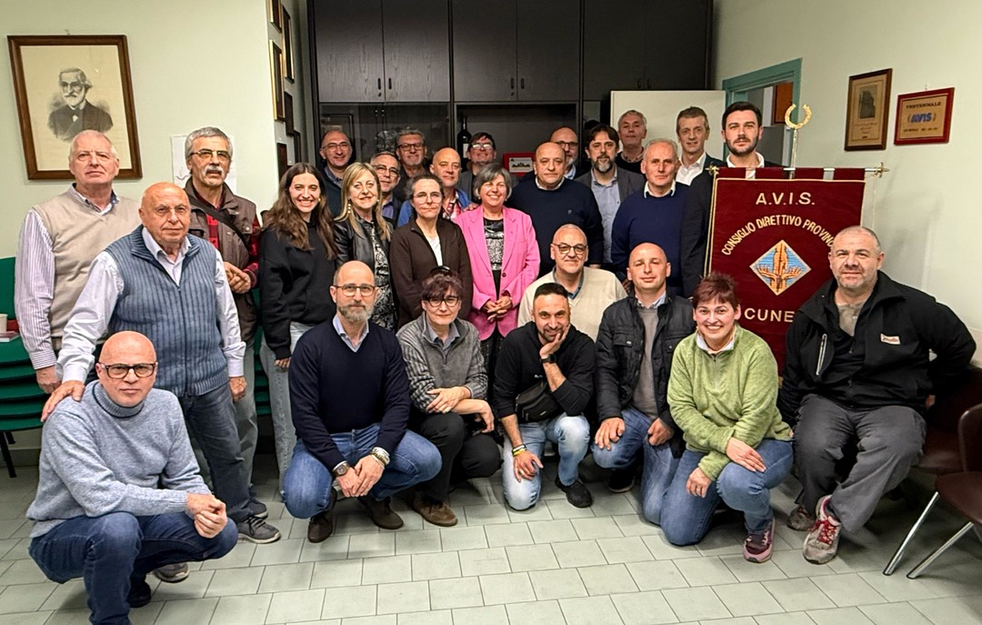 Immagine Direttivo Avis Provinciale Cuneo 20 (3107503).jpg - {Immagine Direttivo Avis Provinciale Cuneo 20 (3107503).jpg} - [85190]