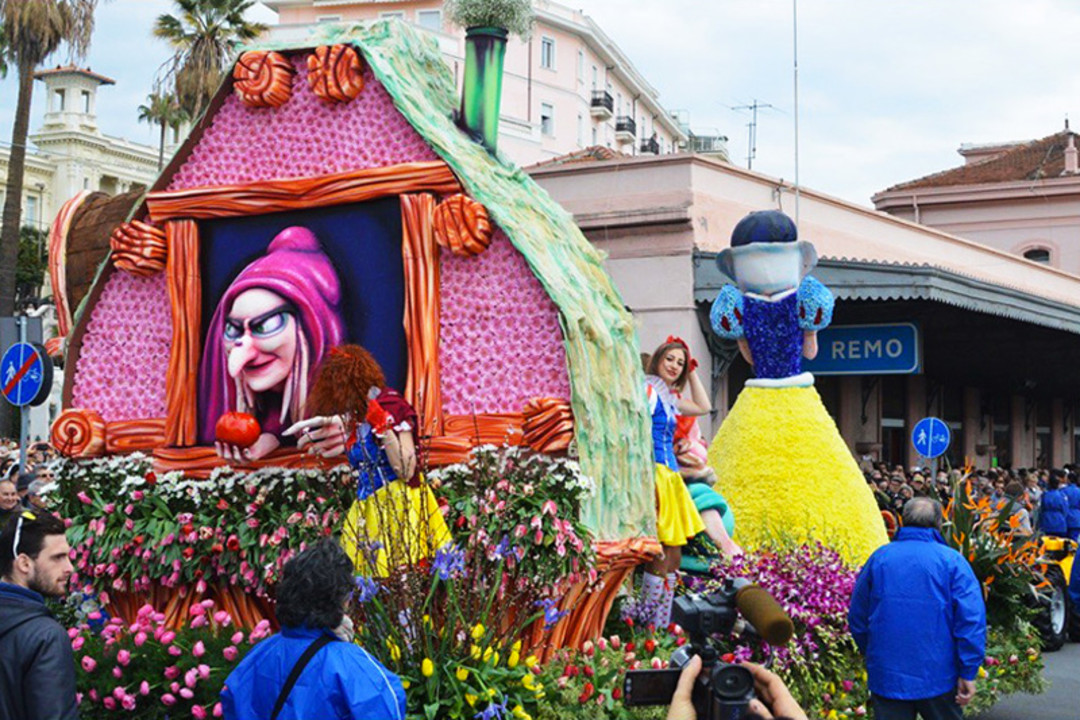 Il Corso Fiorito di Sanremo.jpg - {Il Corso Fiorito di Sanremo.jpg} - [85342]