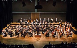 304luxembourg_philharmonia.jpg - {304luxembourg_philharmonia.jpg} - [85512]