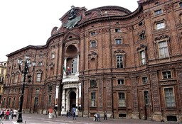 Foto di Palazzo Carignano.jpg - {Foto di Palazzo Carignano.jpg} - [85559]
