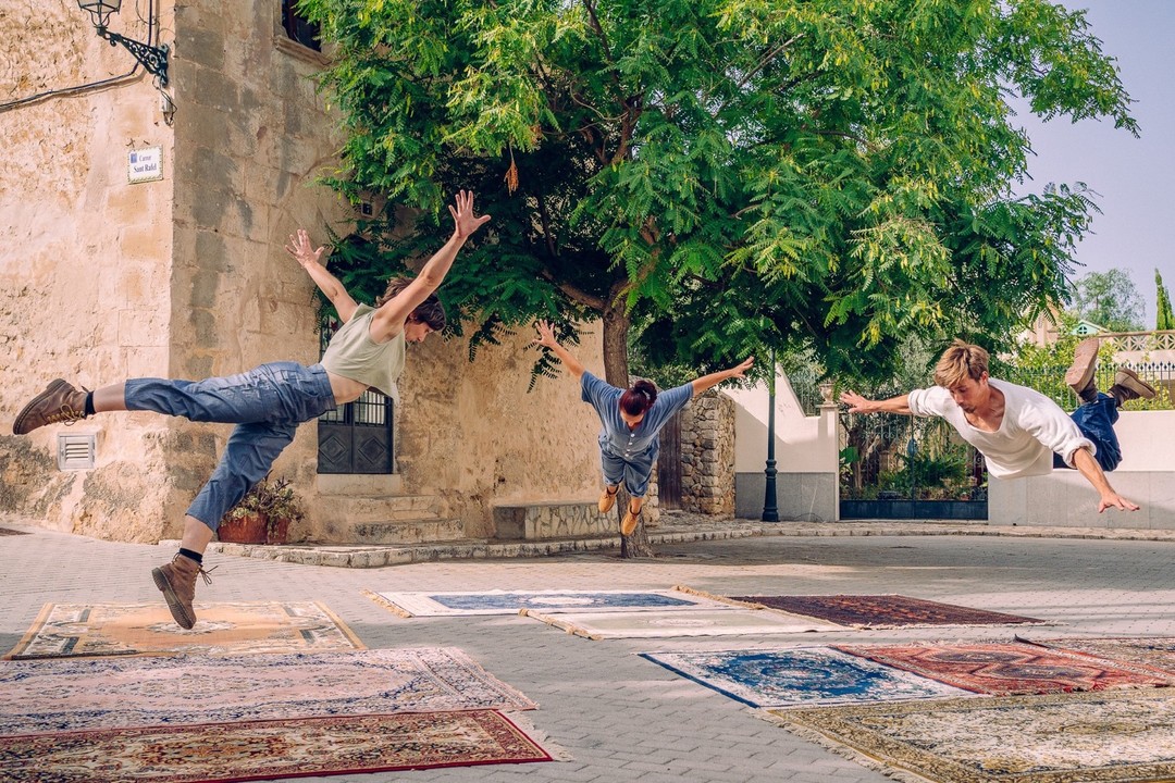 ESBERLAR_01.jpg - {ESBERLAR_01.jpg} - [8584]