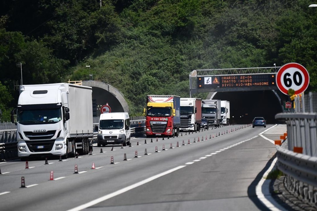 camion autostrada.jpg - {camion autostrada.jpg} - [86226]