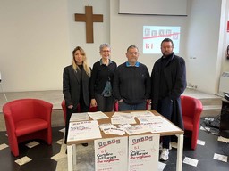 Savona Caritas Cartoline conferenza stampa 01.jpg - {Savona Caritas Cartoline conferenza stampa 01.jpg} - [86902]