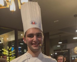 Immagine 2025-04-10 074942.jpg - {Immagine 2025-04-10 074942.jpg} - [87086]