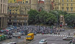piazza dante genova.jpg - {piazza dante genova.jpg} - [8712]
