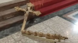 crocificco-spezzato-1200x675.jpg - {crocificco-spezzato-1200x675.jpg} - [87150]